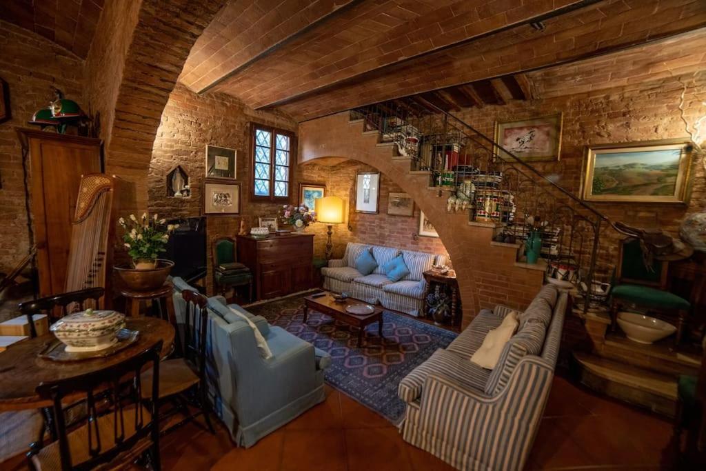 Casa Lazzaro Al Centro Di Siena Villa Exteriör bild