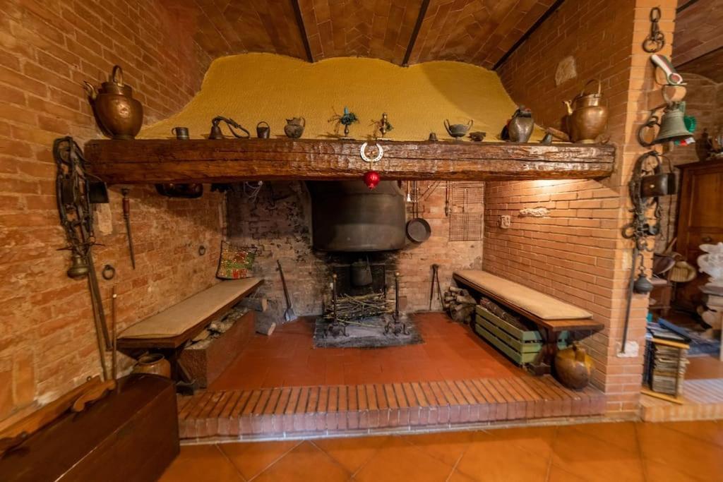 Casa Lazzaro Al Centro Di Siena Villa Exteriör bild