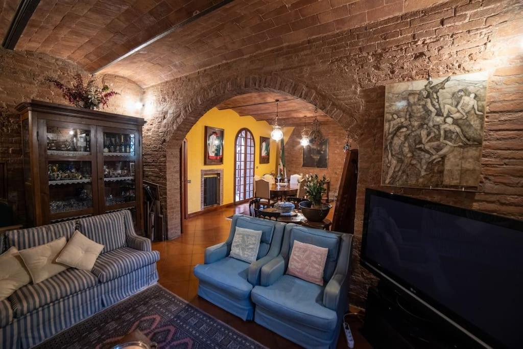 Casa Lazzaro Al Centro Di Siena Villa Exteriör bild