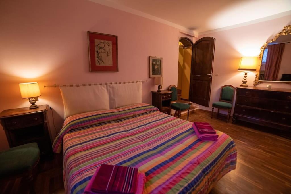 Casa Lazzaro Al Centro Di Siena Villa Exteriör bild