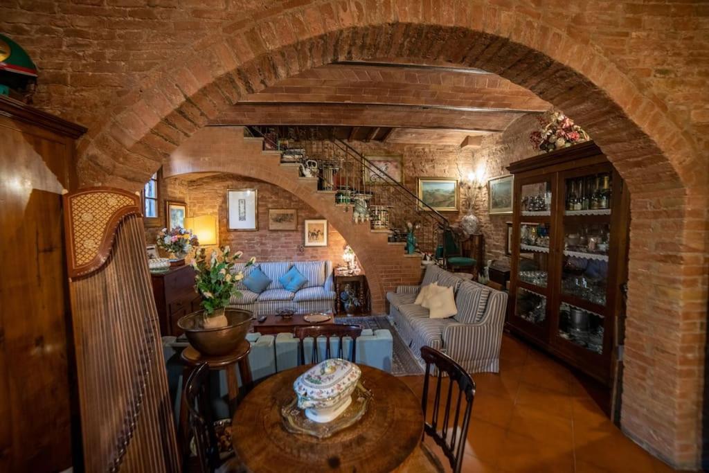 Casa Lazzaro Al Centro Di Siena Villa Exteriör bild